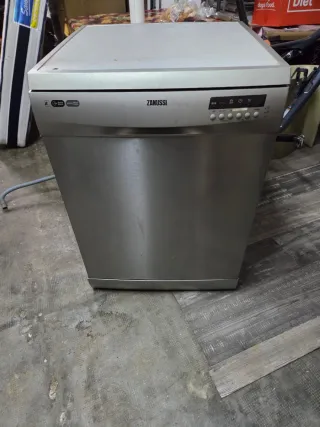Lavavajillas Zanussi