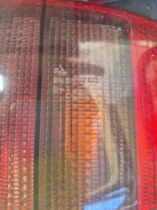 Faro Trasero Golf IV