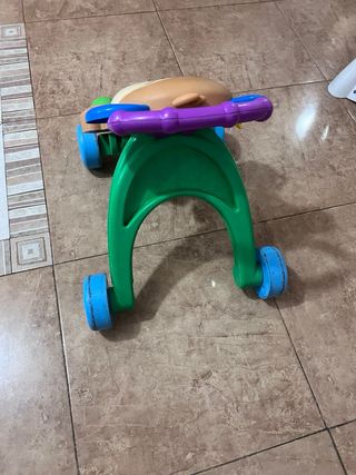 Andador correpasillos Fisher Price