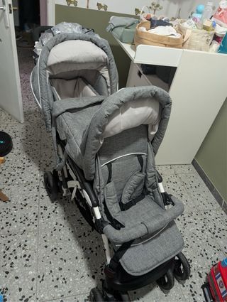 Carro gemelar CHIC 4 BABY gris.