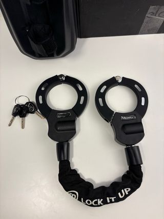 Candado Mezelon Moto/Bici/patinete +Llaves maletin