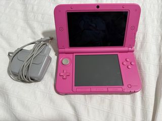 Nintendo 3DS XL Rosa + Cargador