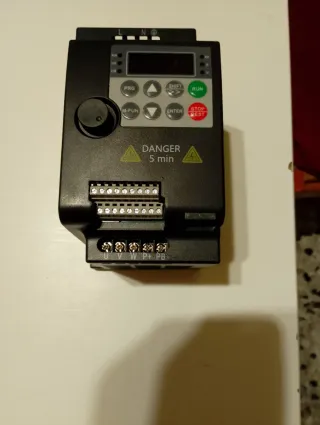 Convertitore di frequenza economico