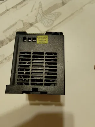 Convertitore di frequenza economico