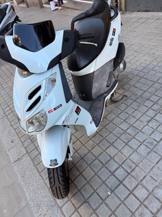 Aprilia 300 Cup Scooter