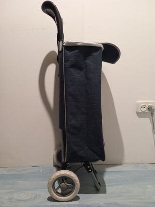 Carro de la compra con ruedas