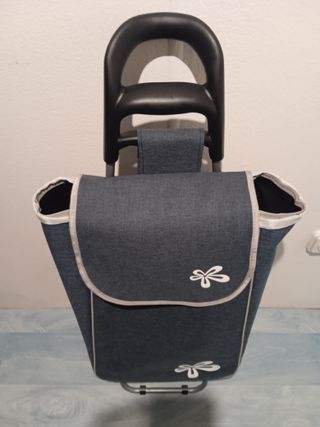 Carro de la compra con ruedas