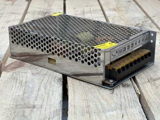 FUENTE DE ALIMENTACION FDPS-240A
