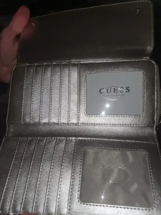 Cartera Guess Dorada/Plateada