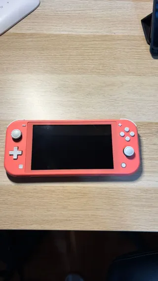 Nintendo Switch Lite Coral