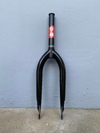 Garfo Odyssey R15 Preto