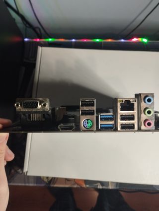 Combo i5 10400 + Placa Mãe H470M + 16GB RAM