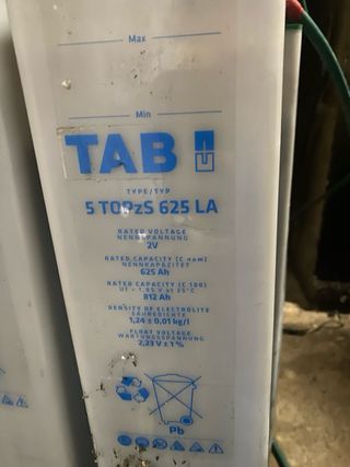 Inversor y Acumuladores Funcionando