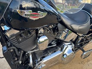 Harley-Davidson Softail Deluxe