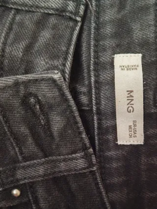 Pantalón vaquero Mango Teen, talla S.