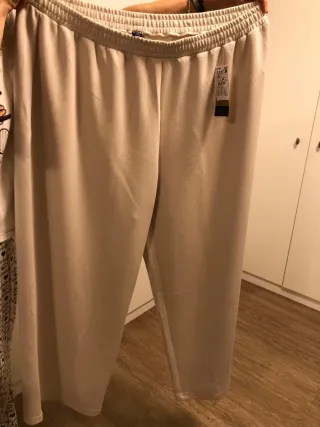Pantalón canalé beige ancho Talla XXXL