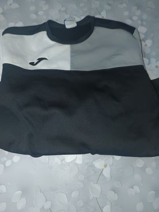 Chaqueta Joma Negra y Roja Media Cremallera