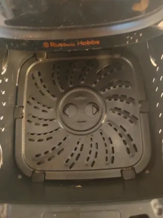 Freidora de aire Russell Hobbs negra