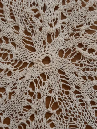 Centrino "alla calza" fatto a mano