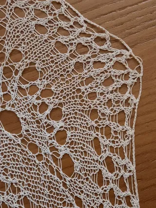 Centrino "alla calza" fatto a mano