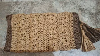 Bolso de mano Clutch de rafia hecho a mano