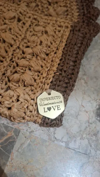 Bolso de mano Clutch de rafia hecho a mano