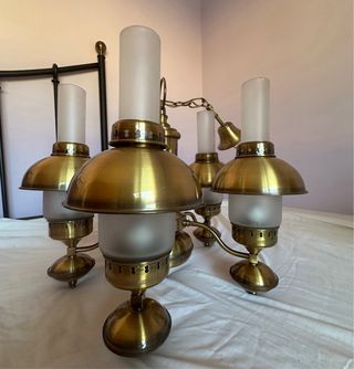 Lámpara de techo vintage dorada años 70