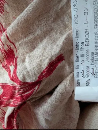 Vestido Zara floral beige y rojo Talla M