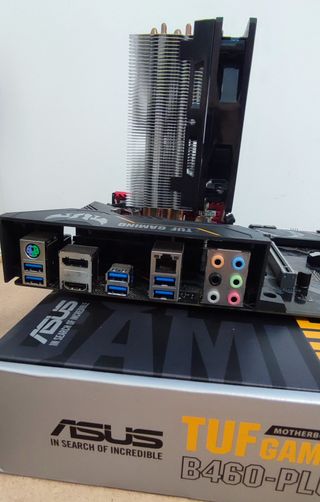 Pack Asus b460 plus Tuf Gaming +i5 10400 +8 gb ram