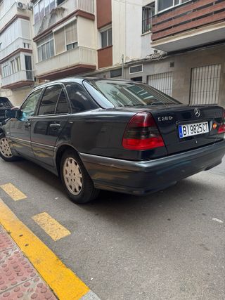 Mercedes-Benz Clase C 2000
