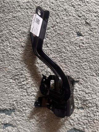 Bisagra Capot Toyota Prius ambos lados