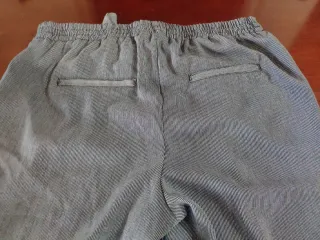 Pantalón rayas azul y blanco con cinturón y pinzas