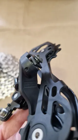 Grupo Transmissão Shimano 105 12s mecânico