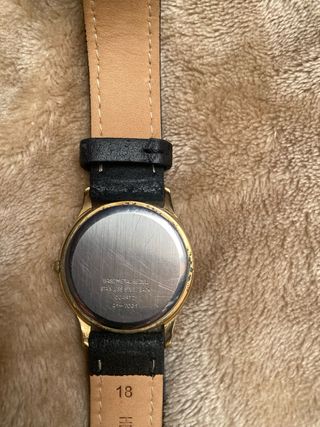 Reloj Junghans Cuarzo Dorado y Negro