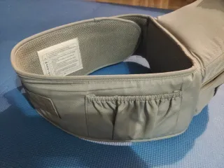 Mochila porta bebés gris