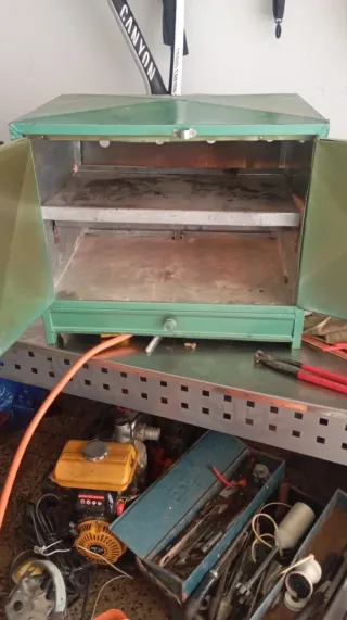 Horno de metal verde 60x40