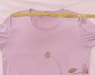 Blusa con estampado floral talla L manga corta