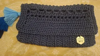 Bolso de mano, clutch, azul marino tejido a mano