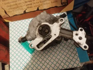 Bomba Diesel VW Golf Caddy 1.9 TDI 038-145 2010