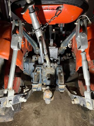 Tractor Kubota B7000 4WD