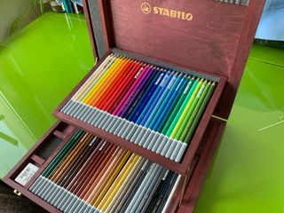 Carbothello 60 lápices pastel en caja de madera