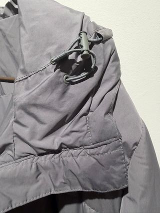 Anorak largo Oysho verde caki de 110 cms de largo