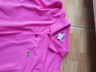 Polo Lacoste Rosa.