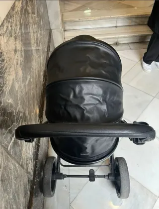 Carrito de bebé Pixini piel color negro