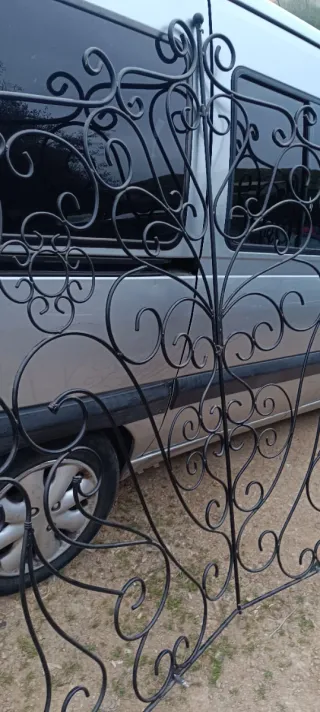 Reja decorativa / Cabecero metálico negro