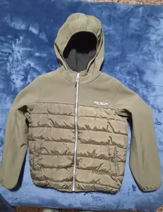 Chaqueta juvenil acolchada
