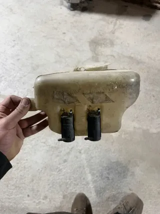 Depósito Limpiaparabrisas Vitara
