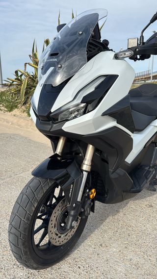 Honda ADV 350 Maxi-Scooter