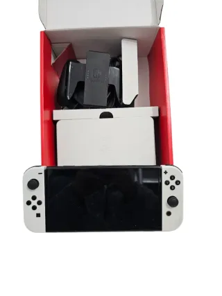 Consola Nintendo Switch OLED Blanca + 4 Juegos