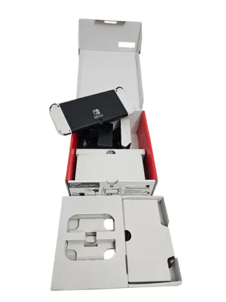 Consola Nintendo Switch OLED Blanca + 4 Juegos